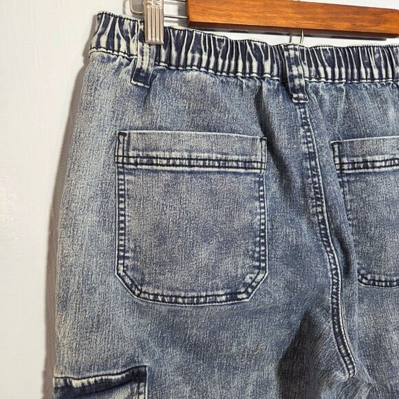 Madden Girl Extra Large Vintage Wash Elastic Waist Wide Leg Cargo Jeans - Picture 7 of 10